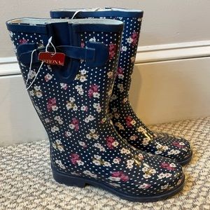 Merona rain boots size 8